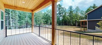 Two Modern Northwoods Townhome near lakes, trails & town-perfect for adventures!