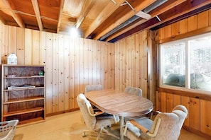 Dining - Spacious lakefront home with pier views, canoe, and fire pit - family-friendly (Land O'Lakes)