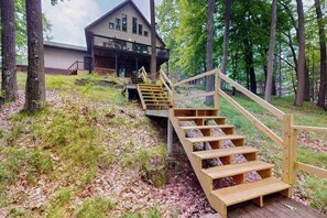 Exterior - Year-round Northwoods retreat on quiet lake near Minocqua (Hazelhurst)