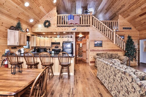 Dog-friendly lakefront lodge with firepit, dock, & gas fireplace