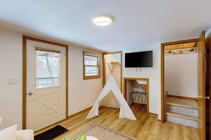 Interior - Two Pickerel Lake cabins w/ kayaks, dock, patio, grill & direct access to trails (Eagle River)