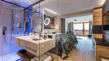 Premium bedding, minibar, in-room safe, blackout drapes