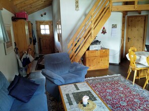 DVD player - Plaun Pazzola mit Garage Bösch, (Sedrun/Rueras). by Interhome (Rueras Dieni)