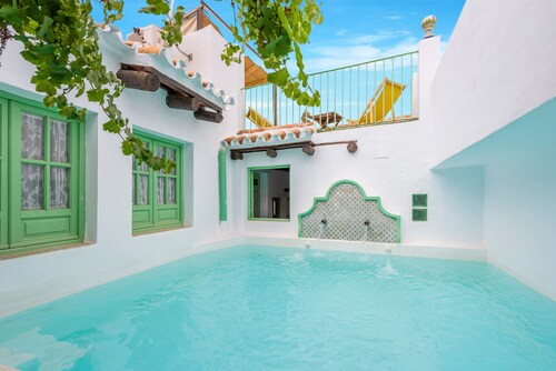 Casa Spa De La Mariola, Rural Retreat with Private Spa in Seville