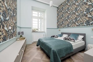 Desk, iron/ironing board, travel cot, WiFi - Elegant Apartment in the Center | View of the Oder River and Balcony (Wrocław)