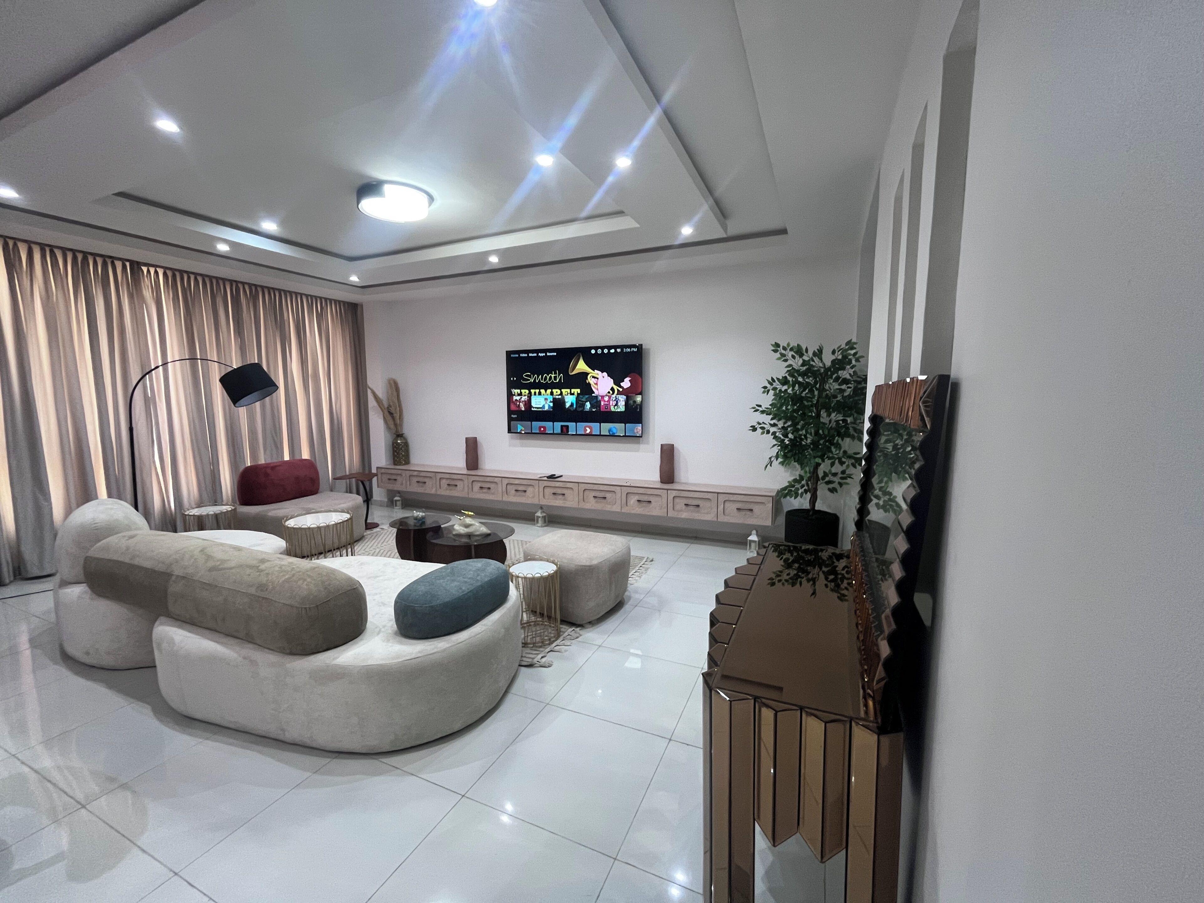 Deluxe Apartment, Air conditioning | Living area