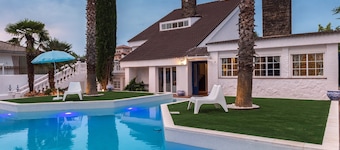 Villa Gloria avec spa et piscine, maison rurale Ă TolĂšde