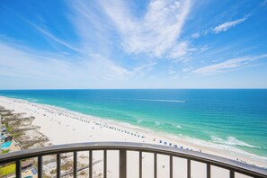On the beach - Phoenixt West 1803 - Beautiful 18th Floor Unit with Stunning Views of the Gulf! (Orange Beach)