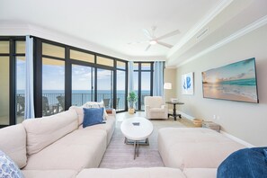TV - Phoenixt West 1803 - Beautiful 18th Floor Unit with Stunning Views of the Gulf! (Orange Beach)