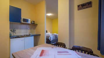 Comfort Studio | Dining