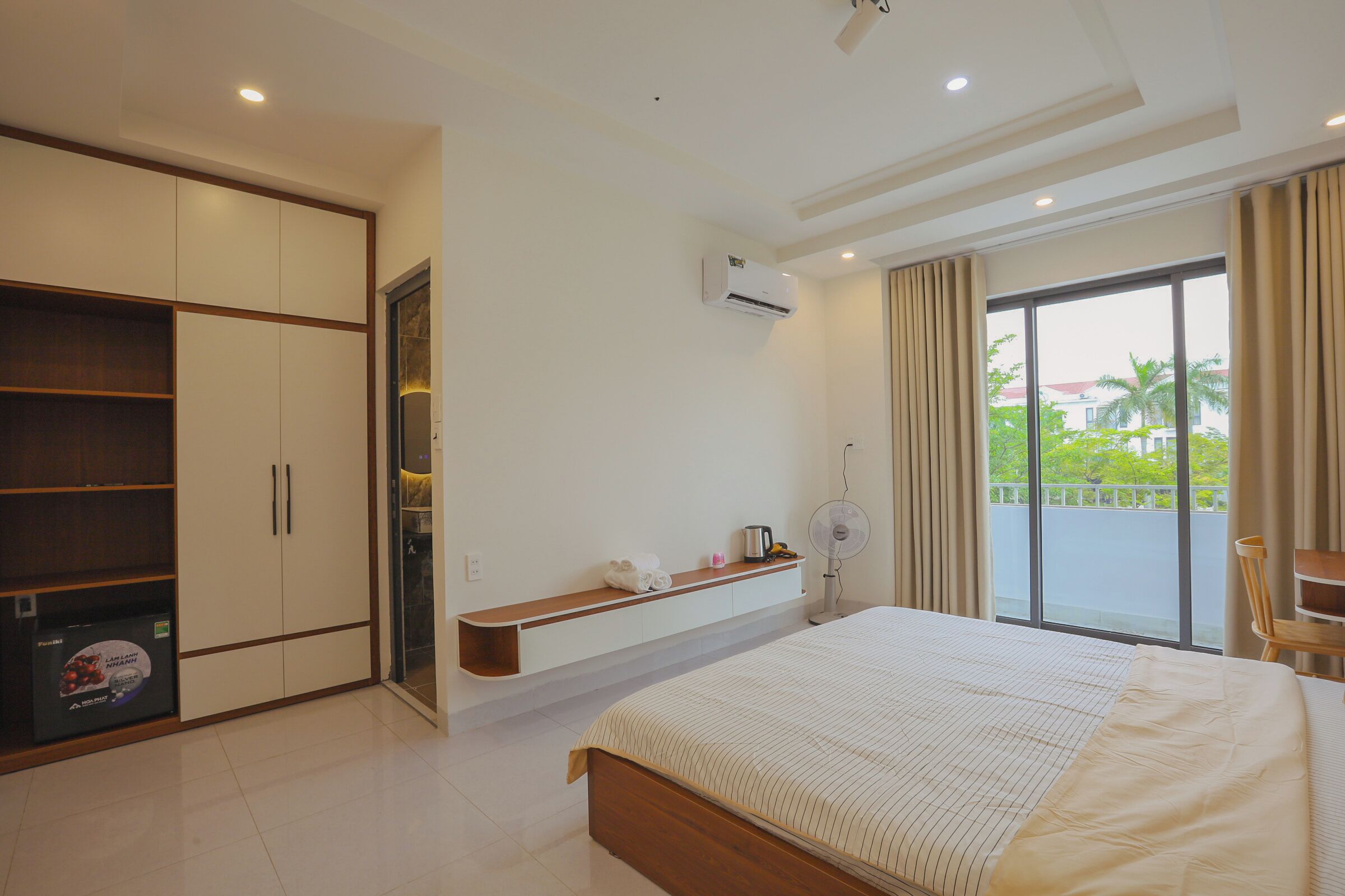 Deluxe Double Room Single Use, Balcony, City View | Laptop workspace, free WiFi