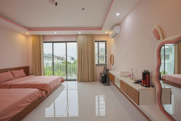 Family Quadruple Room, Balcony, City View - TRÀ HOMESTAY CS3 (Phuong Vy Da)