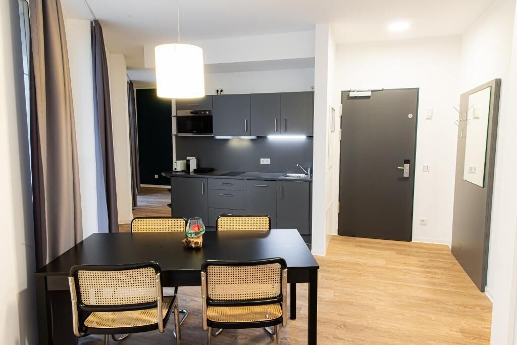 Deluxe suite, balkon, uitzicht op meer | Dineren