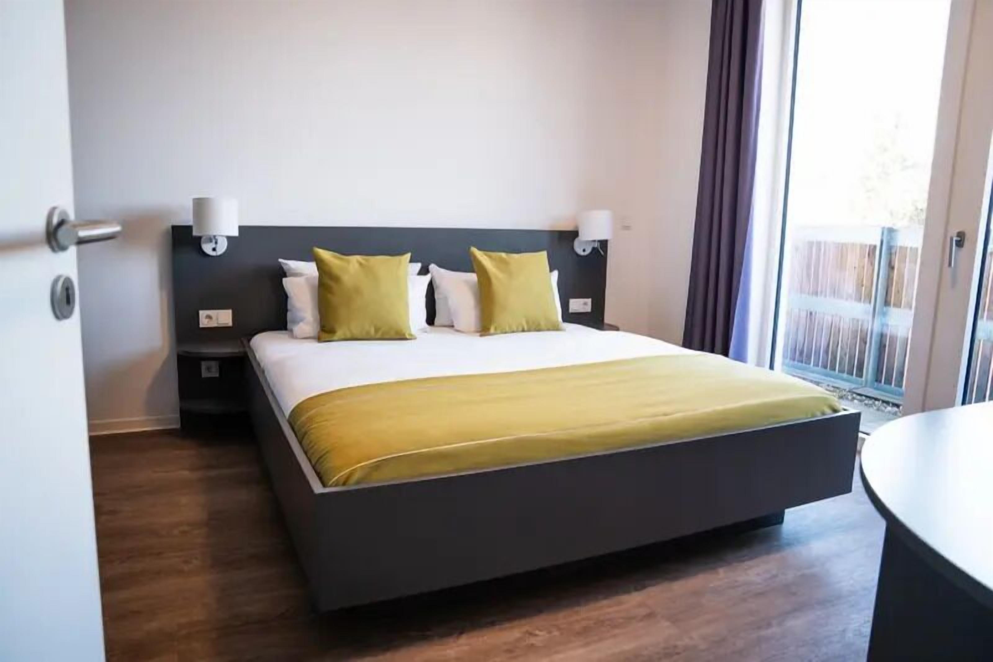 Wifi gratis y acceso para silla de ruedas 