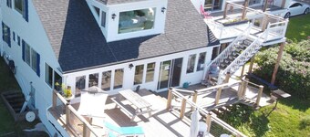 Oceanfront 2BR / Peaceful & Private Escape