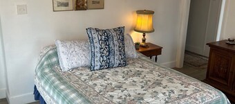 Oceanfront 2BR / Peaceful & Private Escape