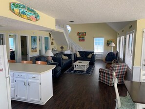 Smart TV - Canal Front Home - Sleeps 17! By Williamson Realty (Ocean Isle Beach)