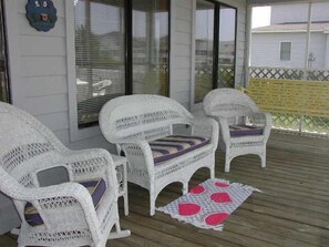Terrace/patio - Canal Front Home - Sleeps 17! By Williamson Realty (Ocean Isle Beach)