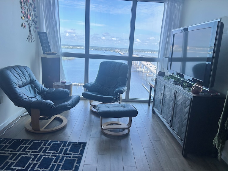 Charming Apartment In Beautiful Fort Myers Perfect For Your Getaway - Fort Myers, FL