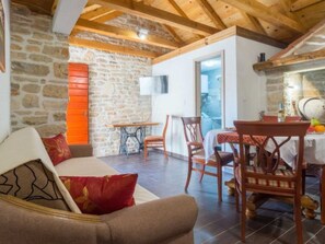 TV - Country House Irena with pool by Interhome (Pristeg)
