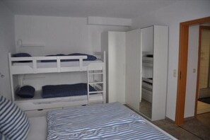 Travel cot, free WiFi - Ferienwohnung in Orth auf Fehmarn (Orth)