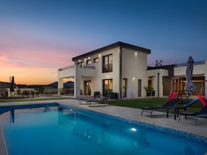 Pool - Villa Lacus in Vrana with pool by Interhome (Drage)