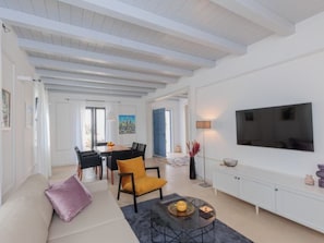TV - Seafront Villa Adriatica with pool by Interhome (Pašman/Neviđane)