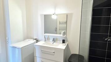 Douche, papier toilette