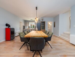Dining - Great Villa Field Hills with sauna and jacuzzi by Interhome (Vrsi)