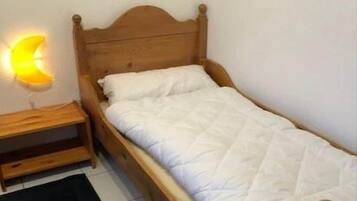 2 Schlafzimmer, Reisekinderbett, kostenloses WLAN