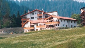Exterior - Casa Migiur, (Laax Dorf), 37008 by Interhome (Laax)