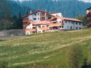Unclassified image, 3 of 50, button - Casa Migiur, (Laax Dorf), 37008 by Interhome (Laax)
