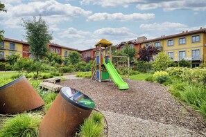 Children’s area - w* | Luxury 5BR Retreat near Navigli (Milano)