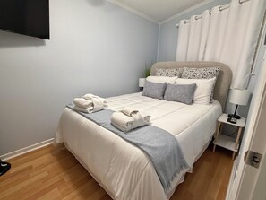 Iron/ironing board, free WiFi, bed sheets - Fresh Coastal Retreat with Ocean Views | Walk Everywhere (Hilton Head Island)