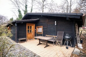 Outdoor dining - Vrbo Property (Starnberg)