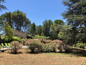 Property grounds - CLOS DES CHENES by Interhome (Carces)