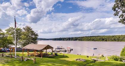 Coventry Lake Studio in a Lake Community