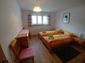 2 Schlafzimmer, Internetzugang