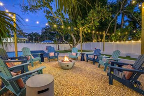 Terrace/patio - Sleeps 10 | Pickleball | Pool | Tiki Bar | Games (Bradenton)