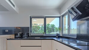 Fridge, microwave, oven, dishwasher - Villa Calira by Interhome (Poreč/Tar)