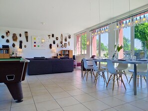 Spielezimmer