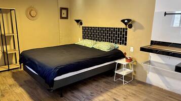 Classic Double or Twin Room | Desk, laptop workspace, free WiFi