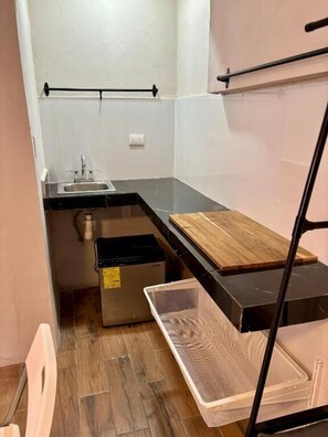 Banheira, secador de cabelo (mediante solicitação), sabonete, shampoo