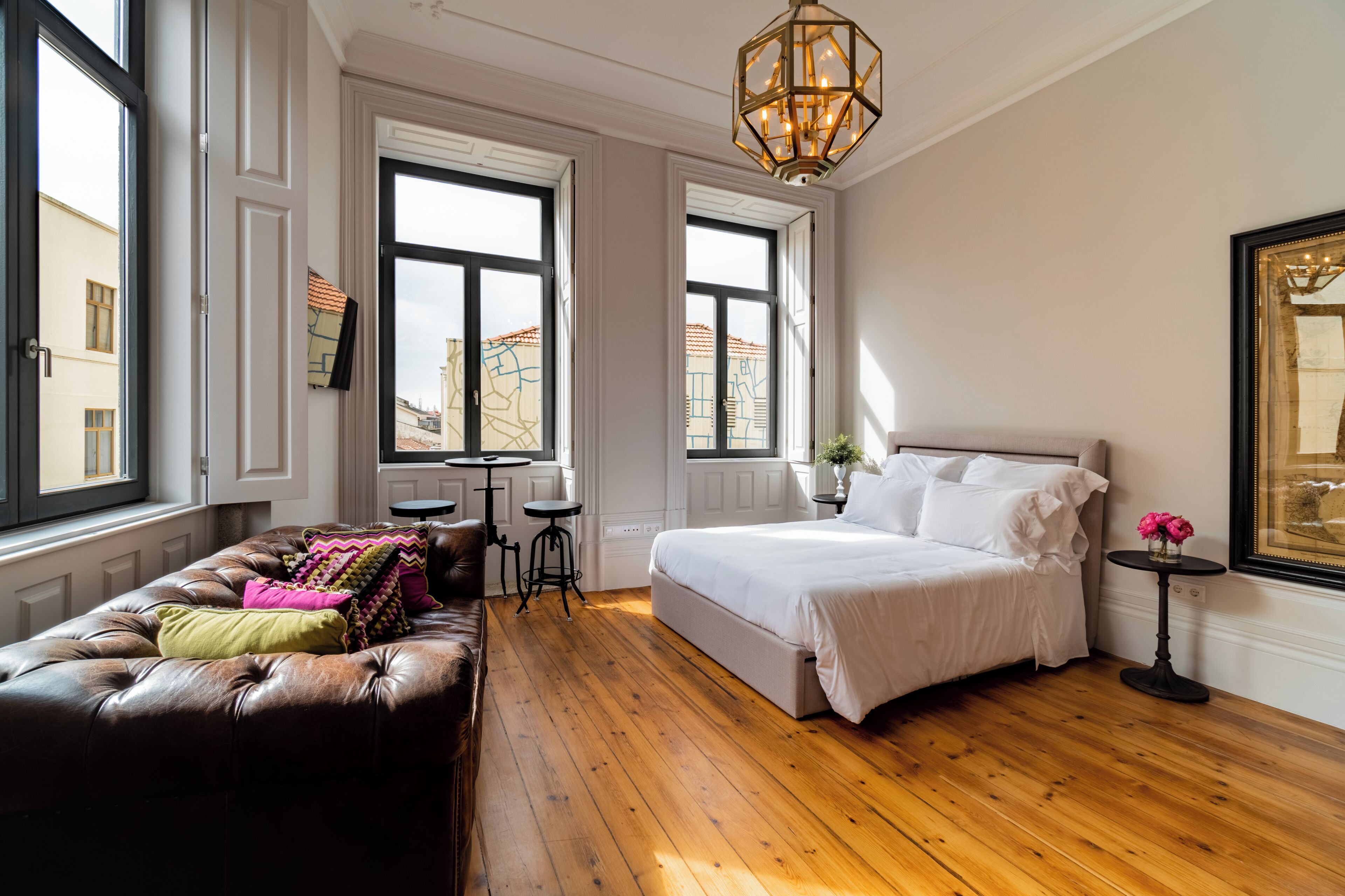 1 habitación, tabla de planchar con plancha, cuna de viaje y wifi 