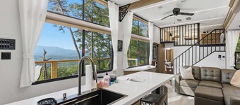 The Chestnut. Gorgeous views of the Smokies.