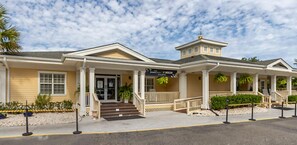 Exterior - Cozy 1-bedroom resort with AC in beautiful Myrtle Beach (Myrtle Beach)