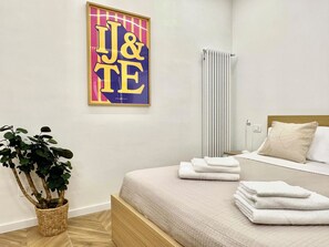 Room - Vrbo Property (Napoli)