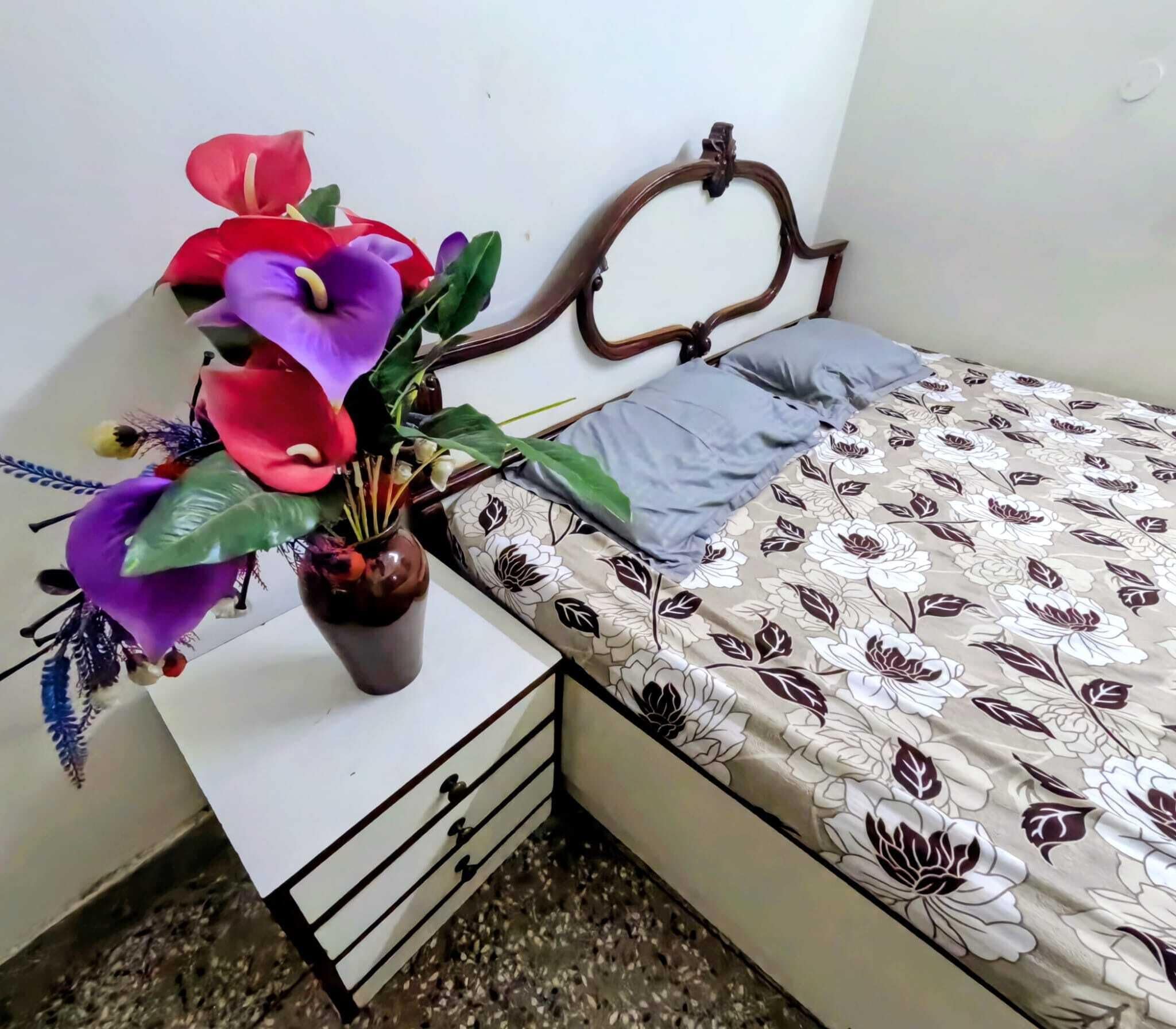 Quarto casal luxo | Escrivaninha, quartos à prova de som, Wi-Fi de cortesia