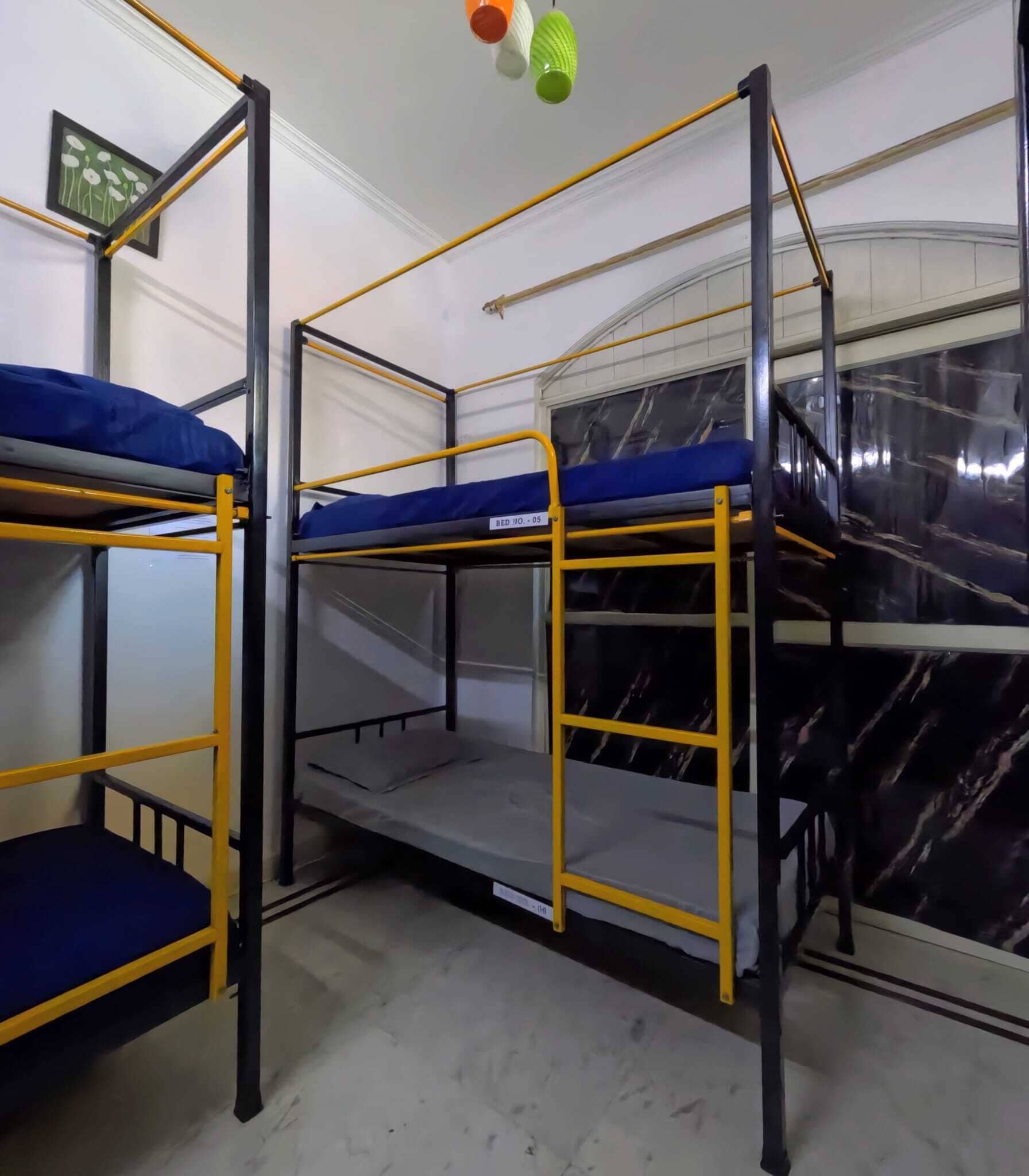 Comfort közös hálóterem | Íróasztal, hangszigetelés és ingyenes wifi