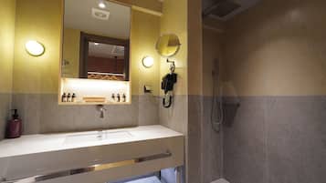 Ionian Two - Spaces Suite Garden View | Bathroom | Shower, free toiletries, hair dryer, bathrobes
